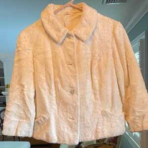 Elegant vintage Cream PeltexFaux Fur Jacket